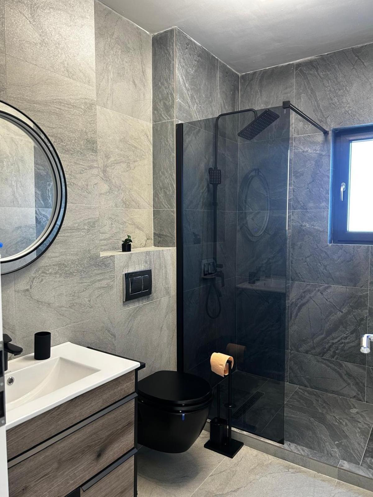 K&K Apartements Крайова Экстерьер фото