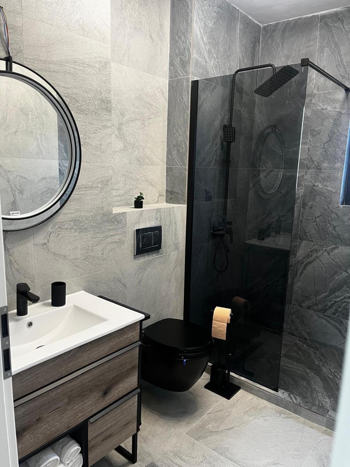 K&K Apartements Крайова Экстерьер фото